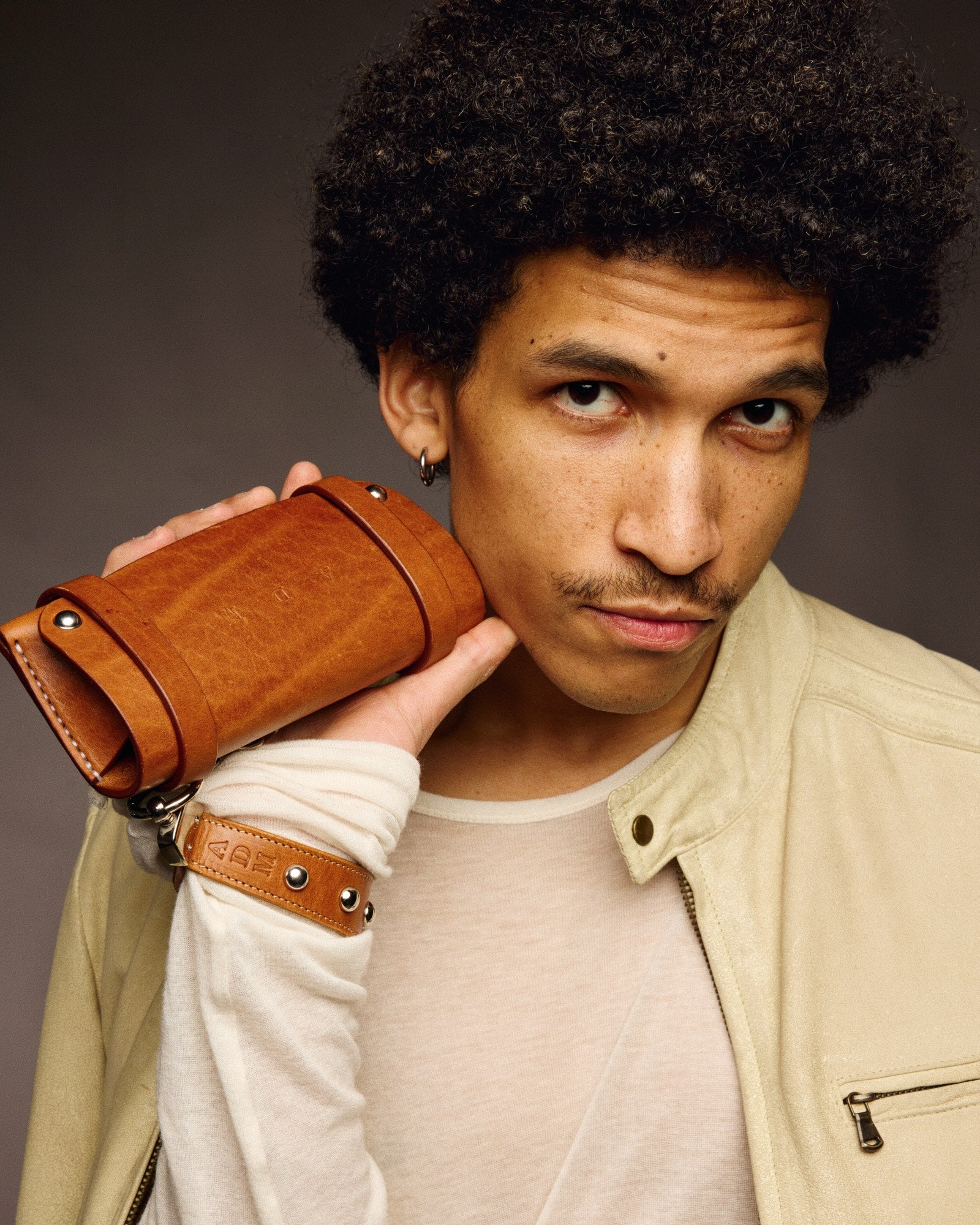 Pearl Keychain in Cognac