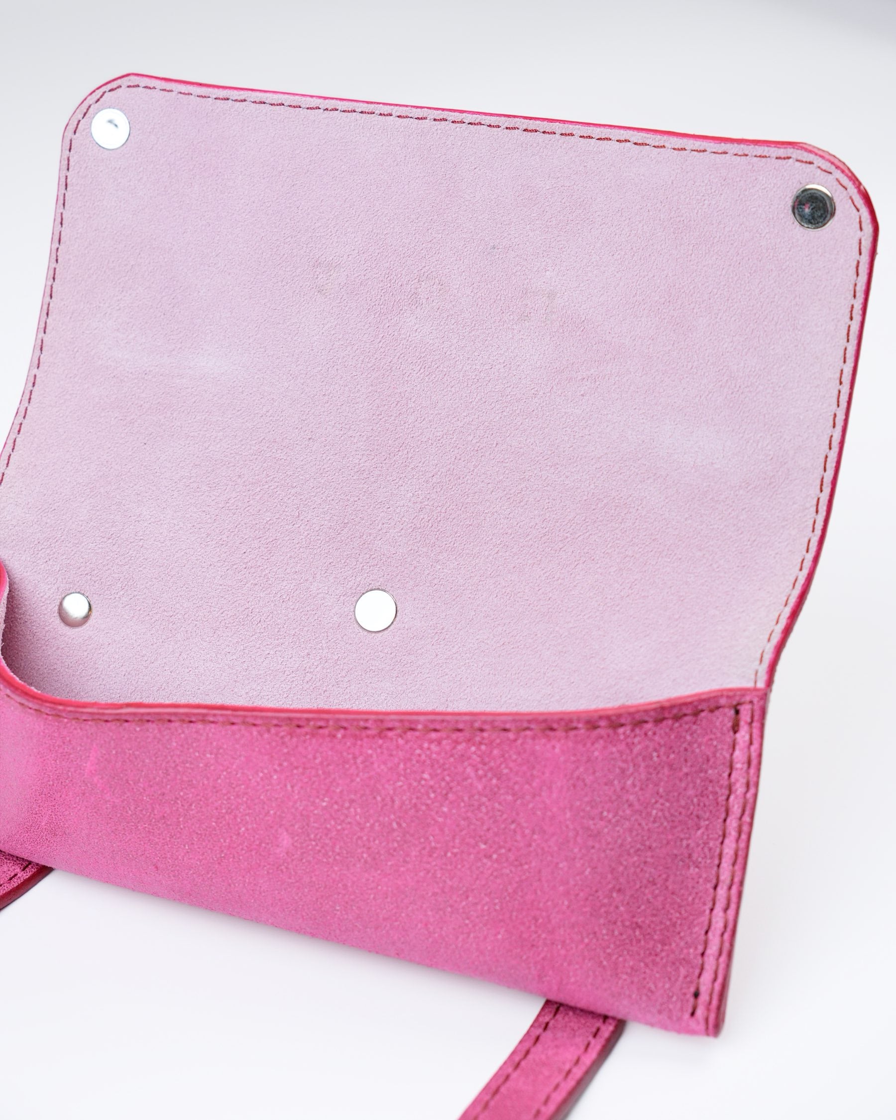 Avvolto Case in Fuchsia Pink