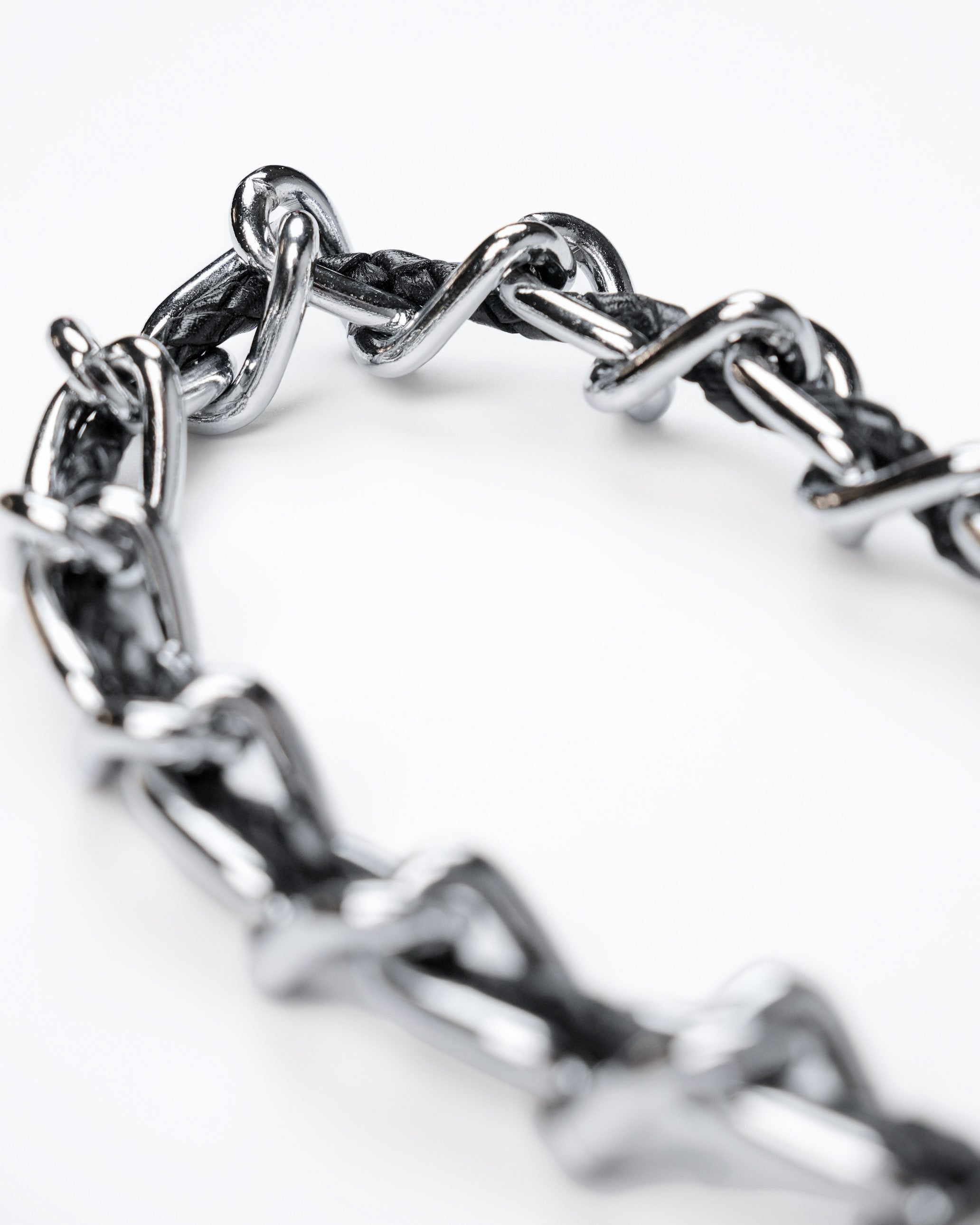 Interlock Chain in Black