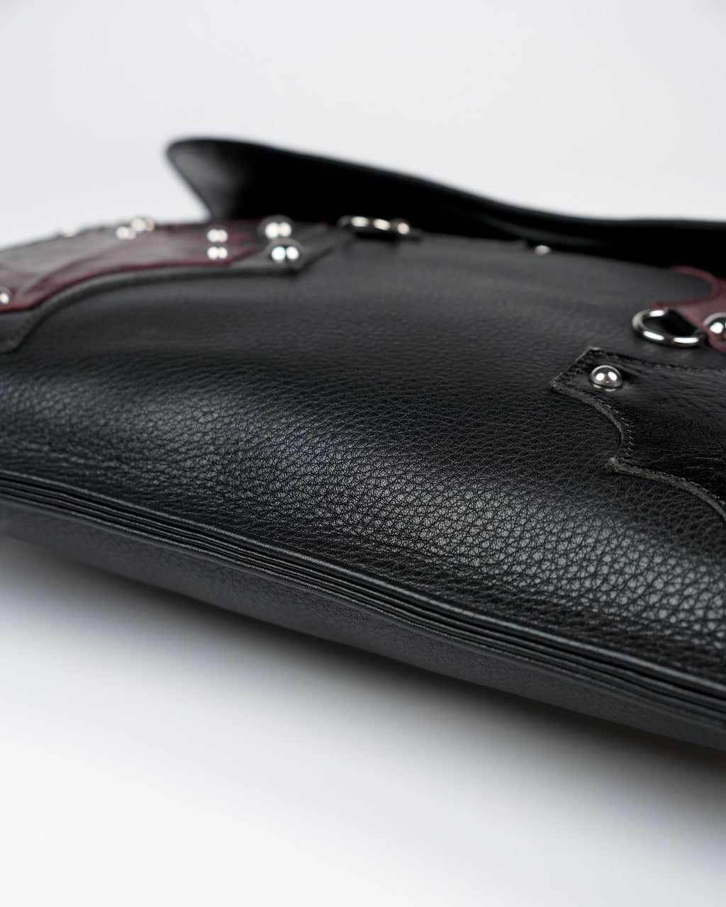 Convertible Portfolio Bag in Black / Red