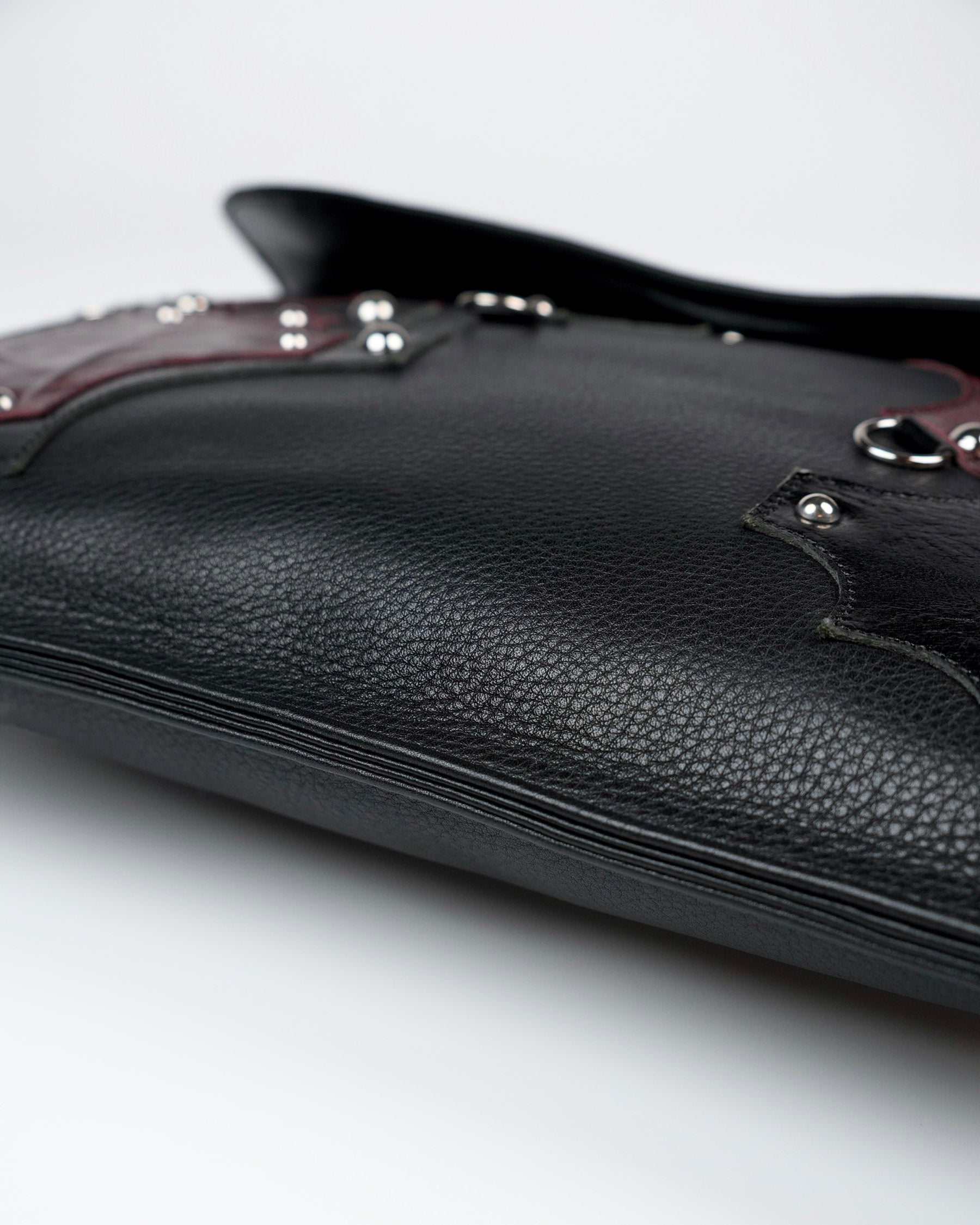 Convertible Portfolio Bag in Black / Red