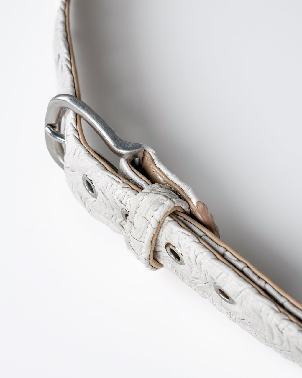 Core Belt in White Plissé