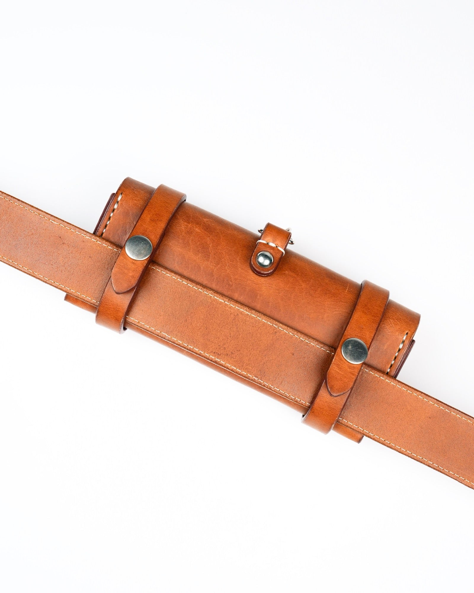 Avvolto Case in Cognac