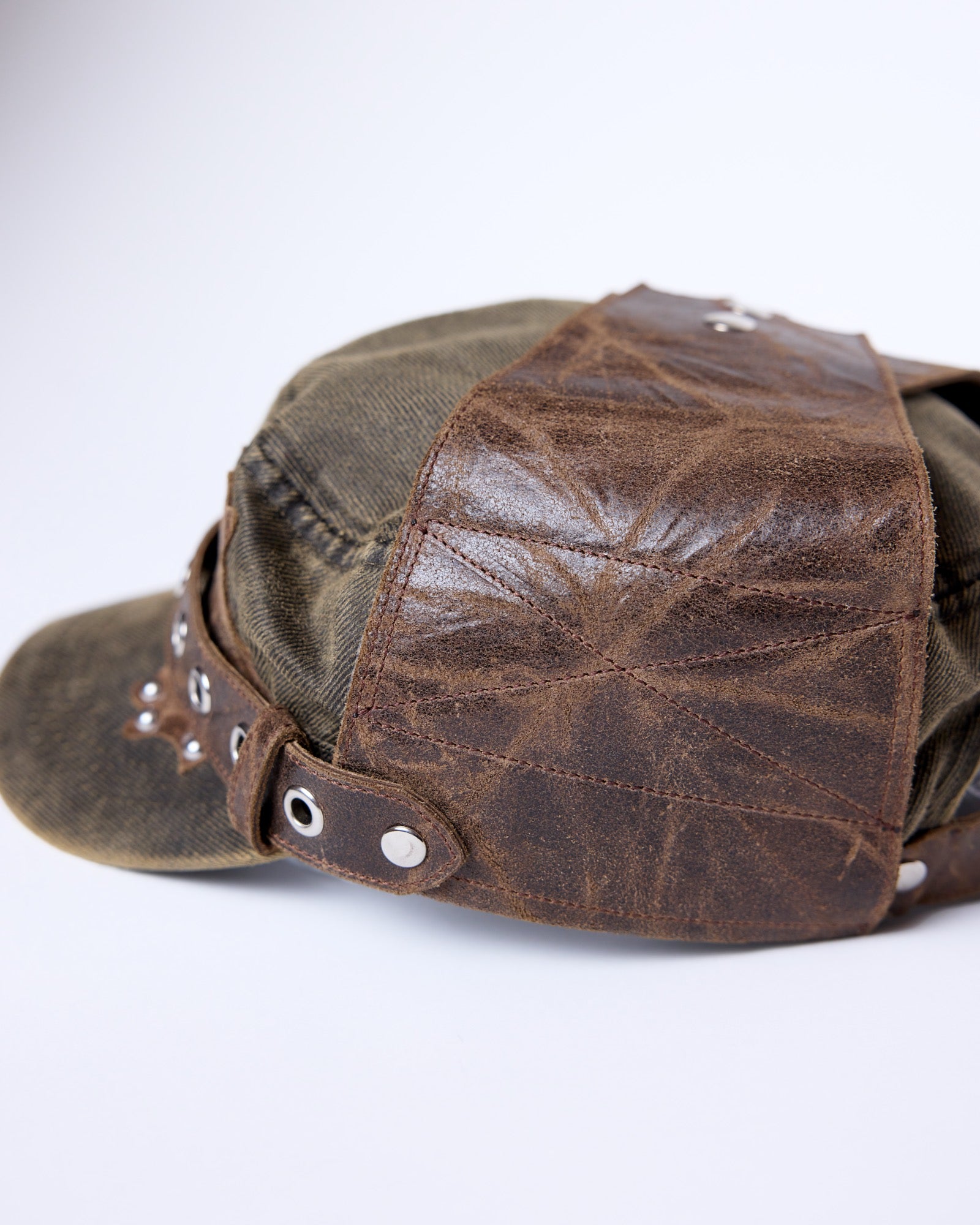 Harness Cap in Brown