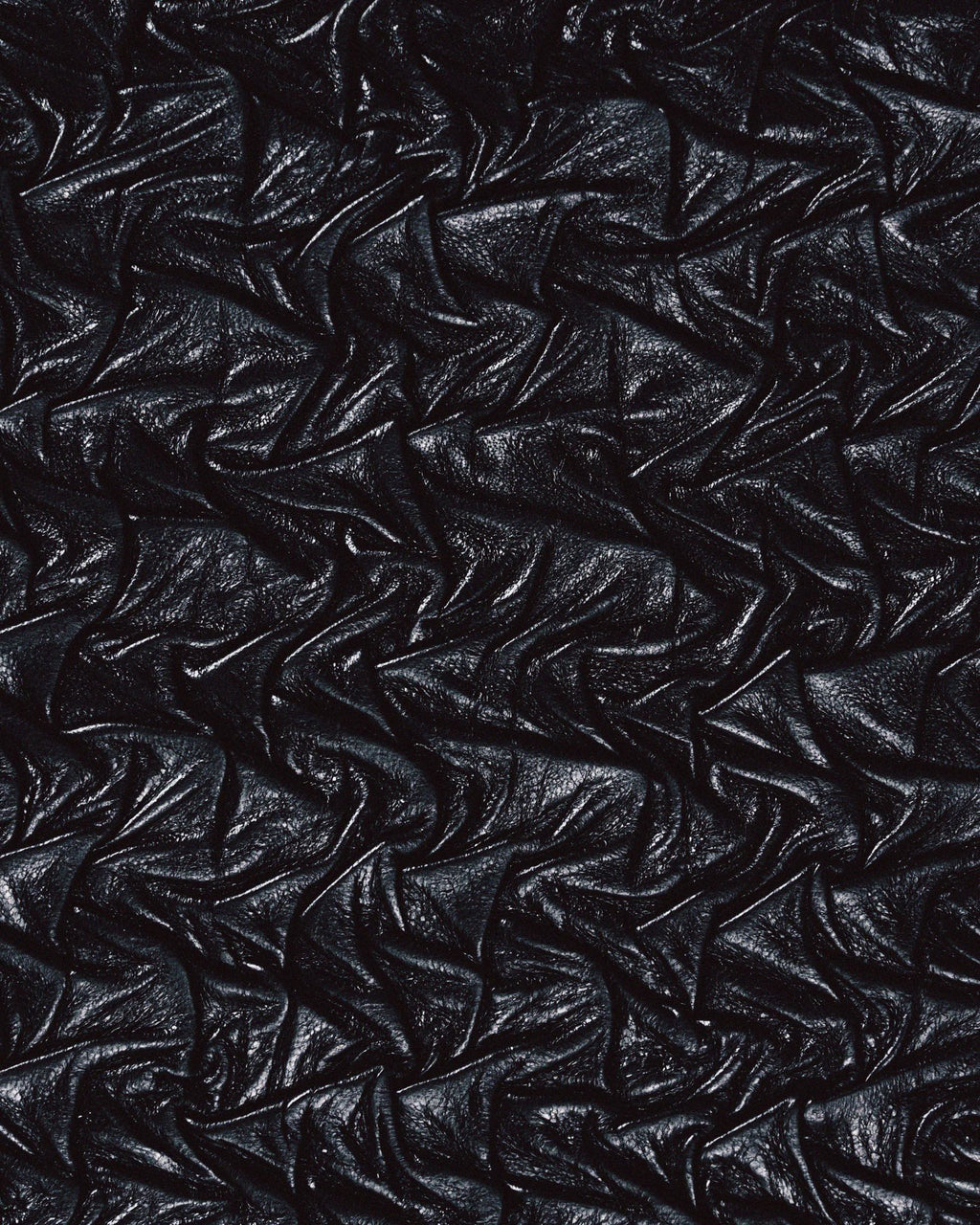 Mini Party Wallet in Black/Red Plissé