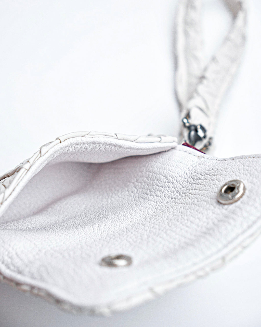 Mini Party Wallet in White/Red Plissé