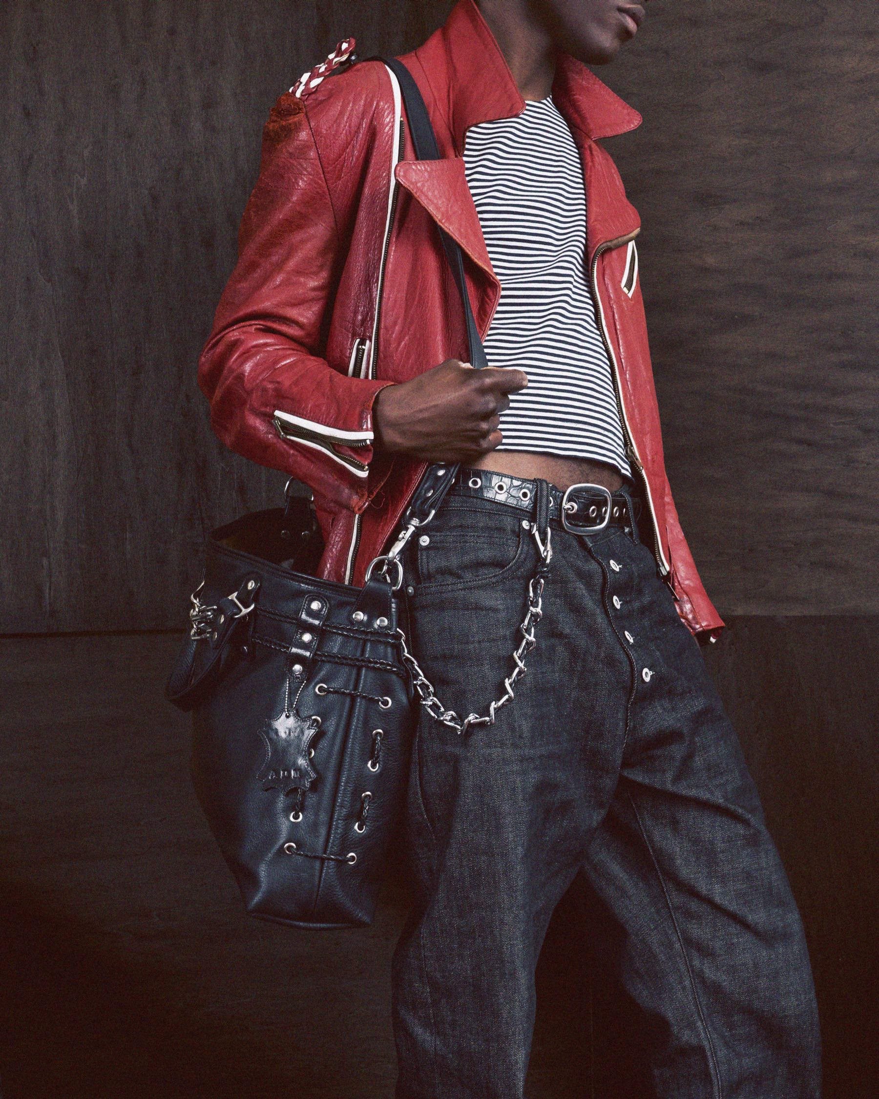 Orbit Belt in Black Croc