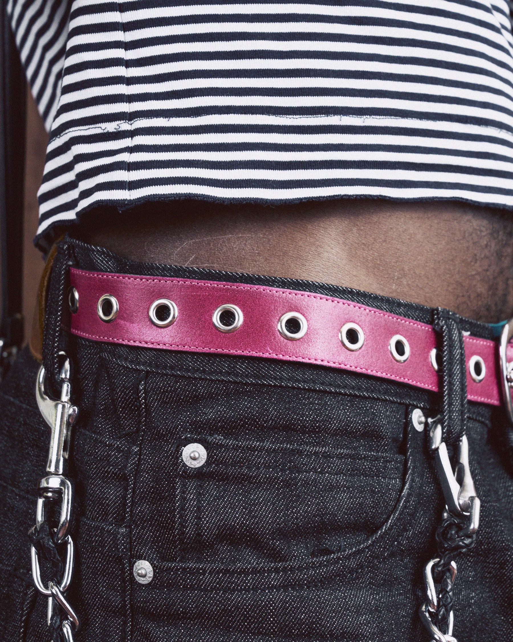 Orbit Belt in Fuchsia Pink