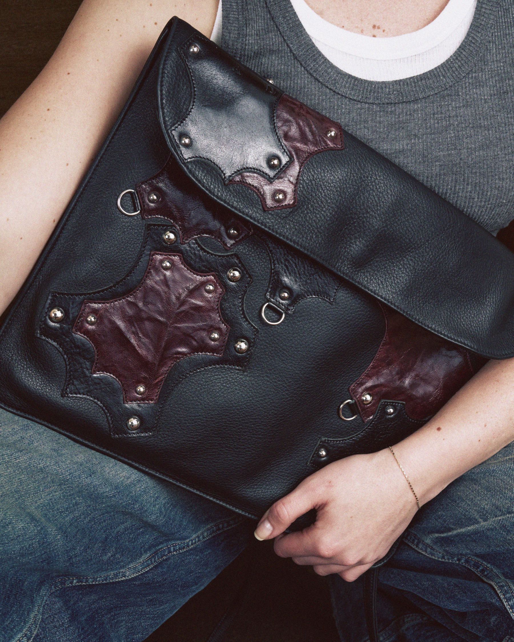 Convertible Portfolio Bag in Black / Red